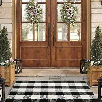 Buffalo Plaid Outdoor Rug for Stylish Fall Decor