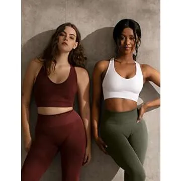 CELER Sports Bras for Women Racerback Chemistry Seamless Workout Yoga Gym Fitness Bra with Removable Pads, Red Pear M