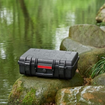 Amazon Basics Medium Hard Camera Case for DSLR Protection