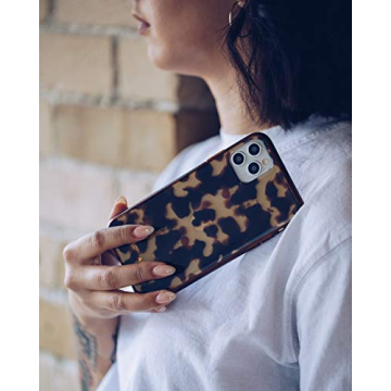 Stylish Tortoise Phone Case - iPhone 11 Protection