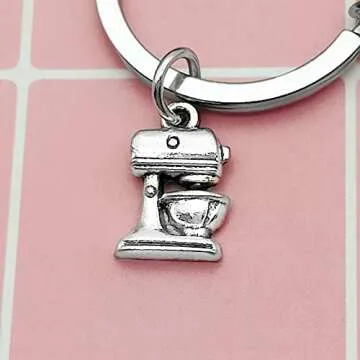 Heigebi Christmas Gifts Baker Gift Baking Lover Keychain Gift Baker Gift Pastry Chef Gifts for Women Keyring Jewelry Culinary Student Gifts Culinary School Graduation Gift Thanksgiving Day Present