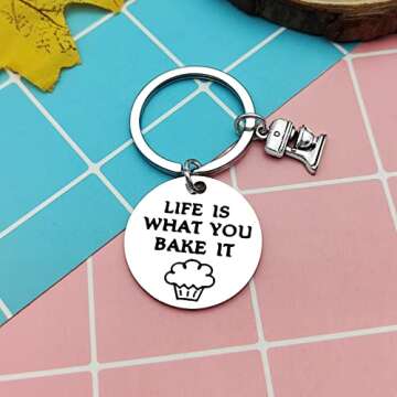 Heigebi Christmas Gifts Baker Gift Baking Lover Keychain Gift Baker Gift Pastry Chef Gifts for Women Keyring Jewelry Culinary Student Gifts Culinary School Graduation Gift Thanksgiving Day Present
