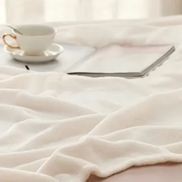 Bedsure Fleece Blanket - 300GSM Cozy Plush Twin Size