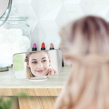 Stylish WulaWindy Digital Alarm Clock with USB Charger