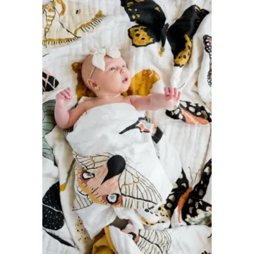 CLEMENTINE KIDS Reversible Quilt (Butterfly Collector)