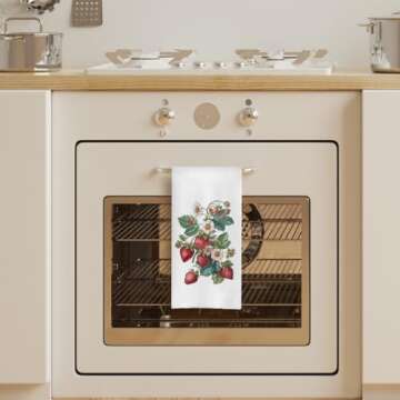 uinwk Strawberry Kitchen Towels Dish Towels, Vintage Strawberry and Blossoms Decorative Hand Towels for Bathroom, Strawberry Bathroom Kitchen Decor, Strawberry Kitchen Accessories, 16x24 Inches