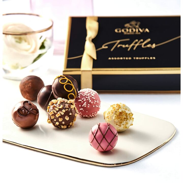 Godiva 36-Ct Signature Truffles Gift Box for Gifting
