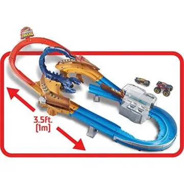 Hot Wheels Monster Trucks Scorpion Sting Raceway Track Set with 1 Toy Truck & 1 Car in 1:64 Scale, Boosted Race Track