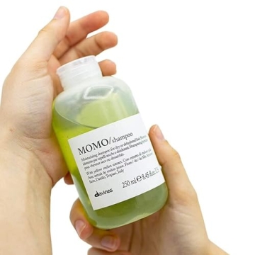 Davines MOMO Moisturizing Shampoo for Dry Hydrated Hair
