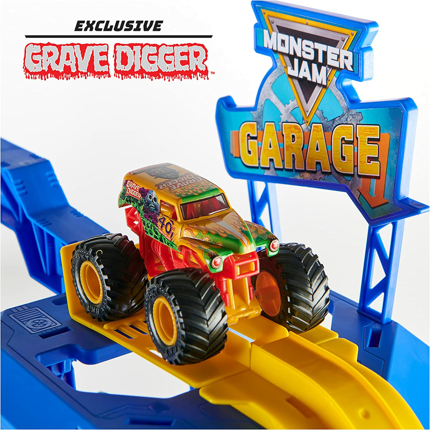 Monster Jam Garage Playset with Grave Digger Truck