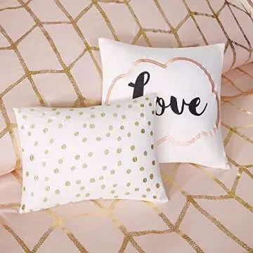 Intelligent Design Raina Twin / Twin XL Comforter Set, Soft Microfiber Comforter Set Twin, Modern Geometric Metallic Bed Set, 4 Pieces College Bedding Comforter Set with 1 Sham, 2 Toss Pillows Blush