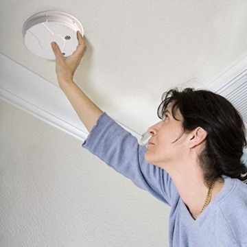 Kidde Smoke Detector with 9-Volt Battery for Home Safety