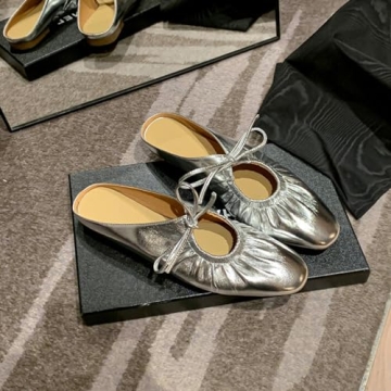 Stylish Women's Wrinkled Leather Ballet Flats for Comfort