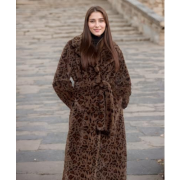 Luxury Leopard Faux Fur Coat for Elegant Winter Looks