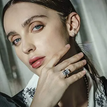 Elegant AINUOSHI 6 Carat Emerald Cut CZ Ring