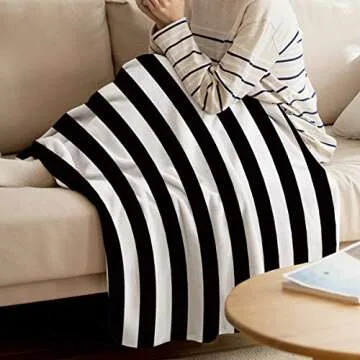 Seven Roses Luxury Throw Blanket - Cozy and Stylish