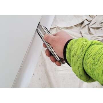 OLFA 18mm Heavy-Duty Utility Knife for Precision Cutting