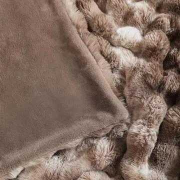 UKELER Cosy Ultra Soft Faux Fur Throw Blanket for All