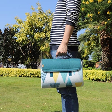 Yodo Waterproof Picnic Blanket - Portable & Cozy Outdoor Fun