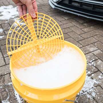 Meguiar's Yellow Bucket - 3.5 Gallon Car Wash Solution for Scratch-Free Care