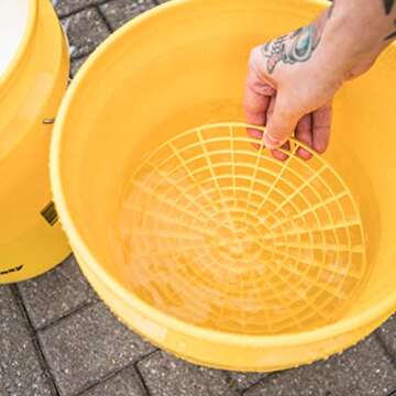 Meguiar's Yellow Car Wash Bucket for Effortless Cleaning