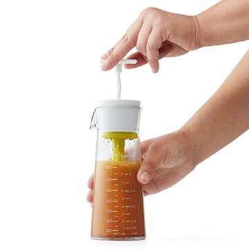 Chef'n 104-759-258 Emulstir Salad Dressing Mixer, One Size, Plastic, Arugula/Meringue