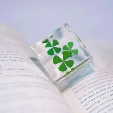 Bon Cube Good Luck Charms Real 4 Leaf Clover 4cm Cube Paperweight, St. Saint Patric's Day Decor Irish Shamrock Good Luck Gift