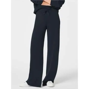 Stylish Women’s Sweatsuits for Comfortable Fall Fashion