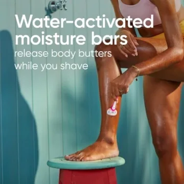 Smooth Shaving with Gillette Venus Disposable Razors