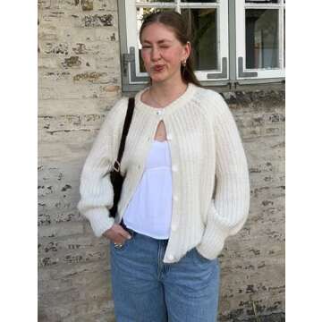 Yimoon Womens Y2K Cardigan Sweater Crewneck Long Sleeve Button Down Cropped Chunky Knit Cardigan Outwear 2024 Fall (Beige-S)