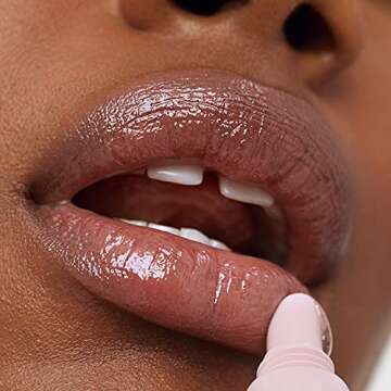 Versed Silk Slip Conditioning Lip Oil, Clear - Lip Balm and Gloss Alternative with Jojoba Oil and Vitamin E - Long-Lasting Lip Moisturizer to Soften and Smooth Dry, Chapped Lips - Vegan (0.3 oz)