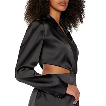 Elegant Porsha Williams Black Cut-Out Waist Blazer