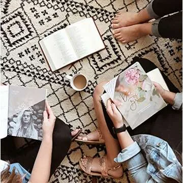 Daughters of Grace: Women of the Bible and God's Grace