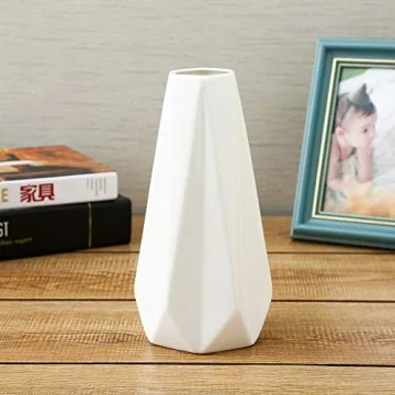 Elegant WEIDILIDU White Ceramic Vase for Home Decor