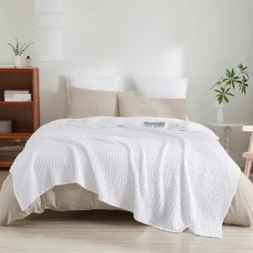 Luxury PHF Cotton Waffle Blanket for Year-Round Comfort