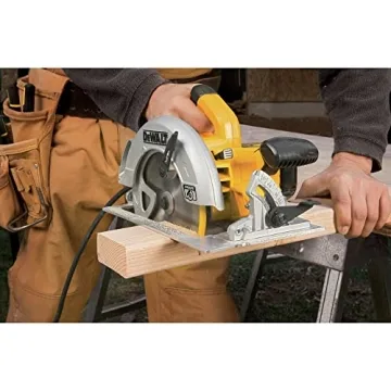 DEWALT 7-1/4 Circular Saw with Electric Brake and Bevel