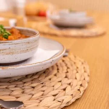 YANGQIHOME 6 Pack, Round Woven Placemats, Natural Water Hyacinth Wicker Place mats, Braided Straw Table Mats for Dining Table, Fall, Halloween, Thanksgiving, Chrismats (11.8 inch)