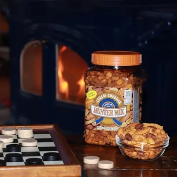 Cheesy Cheddar Hunter Mix 20oz - Southern Style Nuts