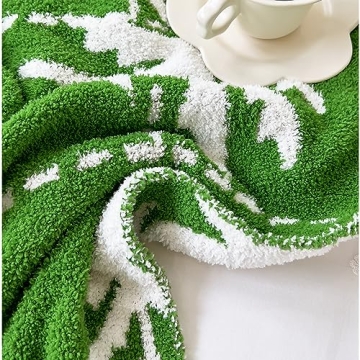 Ultra Soft Cozy Green Pine Blanket - Perfect for All Occasions
