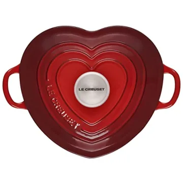 Le Creuset Heart-Shaped Dutch Oven, 2 Quart Cocotte