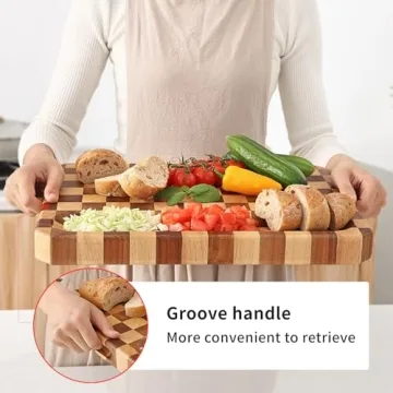 Durable Acacia Wood Cutting Board - Versatile Kitchen Helper