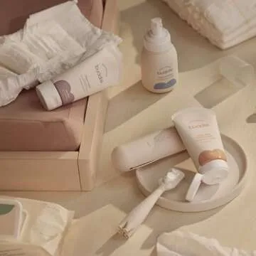 Buddle Paddle Pal Baby Diaper Cream Spatula Silicone Applicator with Carrying Case, Smooth & Mess-Free Application, 1 Count