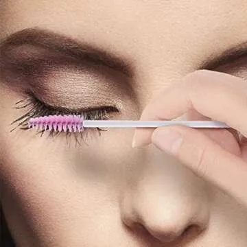 100PCS Disposable Eyelash Brushes for Perfect Makeup