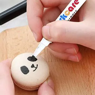 Vibrant Edible Markers for Fun Dessert Decorating