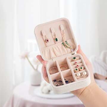 VOMNA Mini Jewelry Travel Case,Small Jewelry Box,Traveling Jewelry Organizer,Portable Jewellery Storage Holder for Rings Earrings Necklace Bracelet Bangle Organizer Boxes for Girls Women(PU-White)