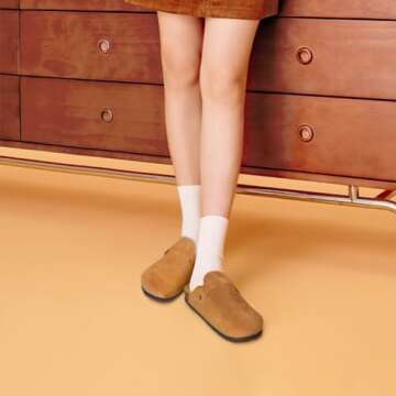 Stylish Women's Clogs - Soft Leather & Cork Design