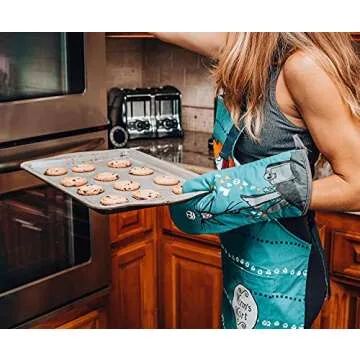 Ukonic The Nightmare Before Christmas Jack and Sally Oven Mitt | Official Disney Kitchen Accessories and Household Items, Housewarming Gift | Thick Heat Resistant Gloves for Cooking and Baking