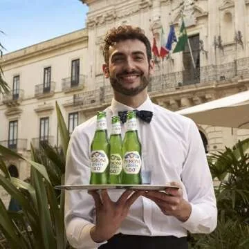 Peroni Nastro Azzurro Non-Alcoholic Beer 0.0% - Taste Italy