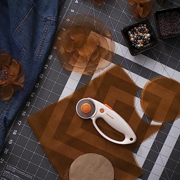Fiskars 45mm Rotary Cutter for Precise Fabric Cutting