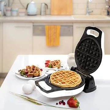 Moss & Stone White Belgian Waffle Maker, Electric Waffle Machine, Non-Stick Grids, Temperature Control, Round Waffle